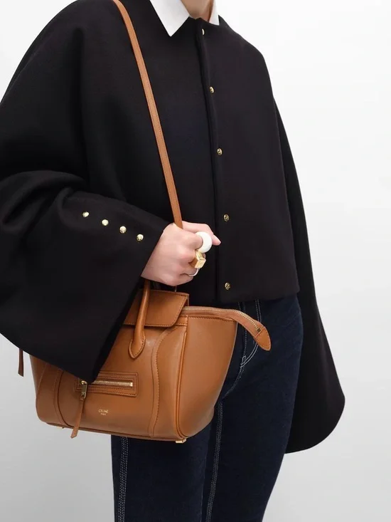 Celine 
LITTLE LUGGAGE IN SUPPLE SHINY LAMBSKIN - Picture 9 of 10